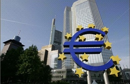 ECB bất ngờ hạ đồng loạt các lãi suất chủ chốt 
